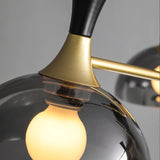 Deckenleuchter aus schwarzem Glas: Exquisite Beleuchtungseinrichtung