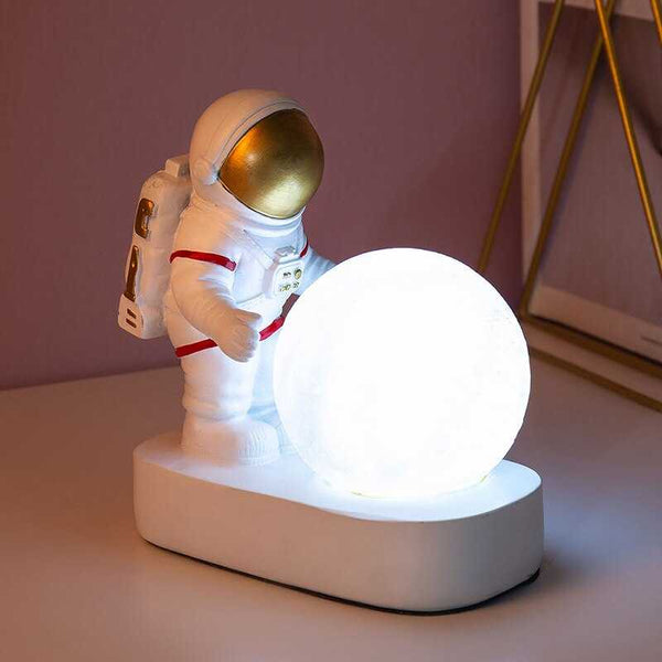 Astronaut Model Night Light Resin Bedside Table Lamp-Kids Room Nursery Lighting