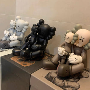 Holiday Chang bai: Kaws Statue Big - One-of-a-Kind Souvenir-Ornaments Statues Figurines