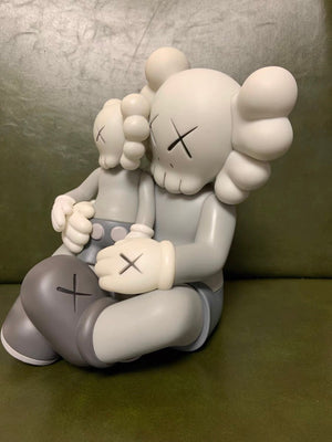 Holiday Chang bai: Kaws Statue Big - One-of-a-Kind Souvenir-Ornaments Statues Figurines