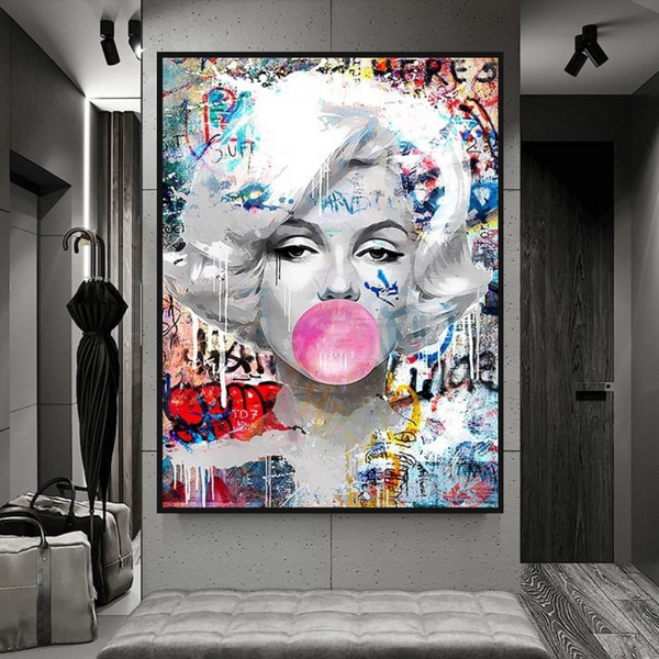 Marilyn Monroe Bubble: Stunning Tribute to the Iconic Beauty-Wall Posters