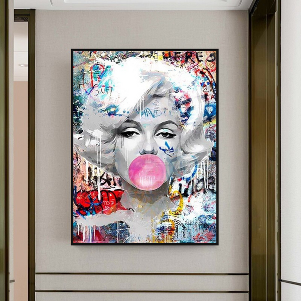 Marilyn Monroe Bubble: Stunning Tribute to the Iconic Beauty-Wall Posters