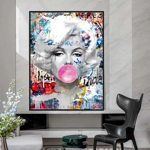 Marilyn Monroe Bubble: Stunning Tribute to the Iconic Beauty-Wall Posters