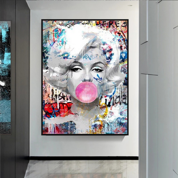 Marilyn Monroe Bubble: Stunning Tribute to the Iconic Beauty-Wall Posters