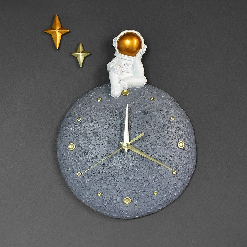 Modern Light Luxury Astronaut Wall Clock-Wall Clocks