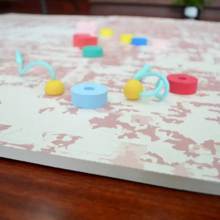 Carreaux de tapis de jeu puzzle en marbre rose