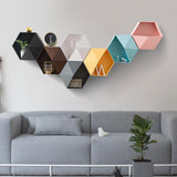 Étagères murales de forme hexagonale : décoration créative pour la maison