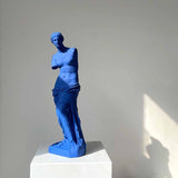 Blaue Venus-Skulptur mit gebrochenem Arm