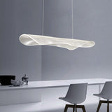 Lustre Acrylic Chandelier: Elegant Lighting Fixture