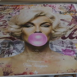 Marilyn Monroe Bubble Poster – Fesselnder Vintage-Stil