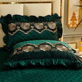 Luxury Vintage Wedding Gold Rose Lace Embroidery Crystal Velvet Bedding Set