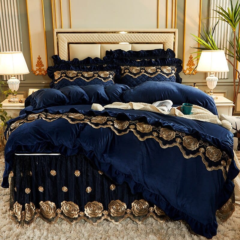 Luxury Vintage Wedding Gold Rose Lace Embroidery Crystal Velvet Bedding Set