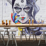 Carta da parati con copertina di ragazza mascherata astratta per decorare le pareti di casa